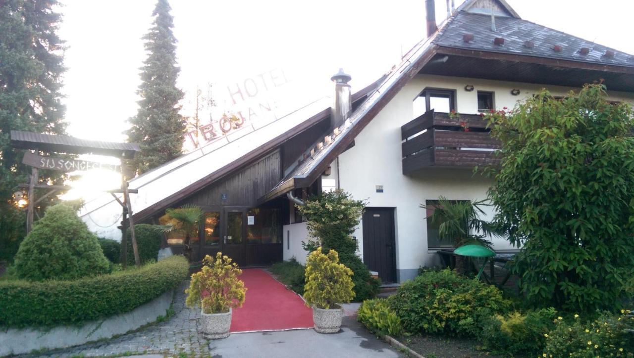 Hotel Trojane, Inspiration Of The Green Retreat Exterior photo